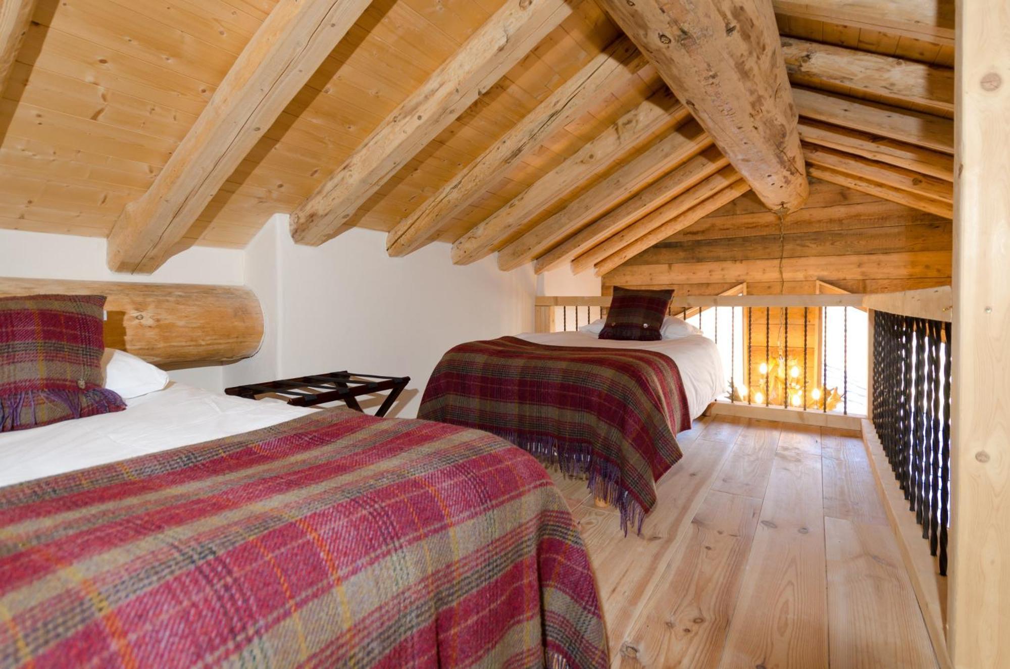 Black Diamond Sainte Foy Chalets Сент-Фуа-Тарантез Номер фото
